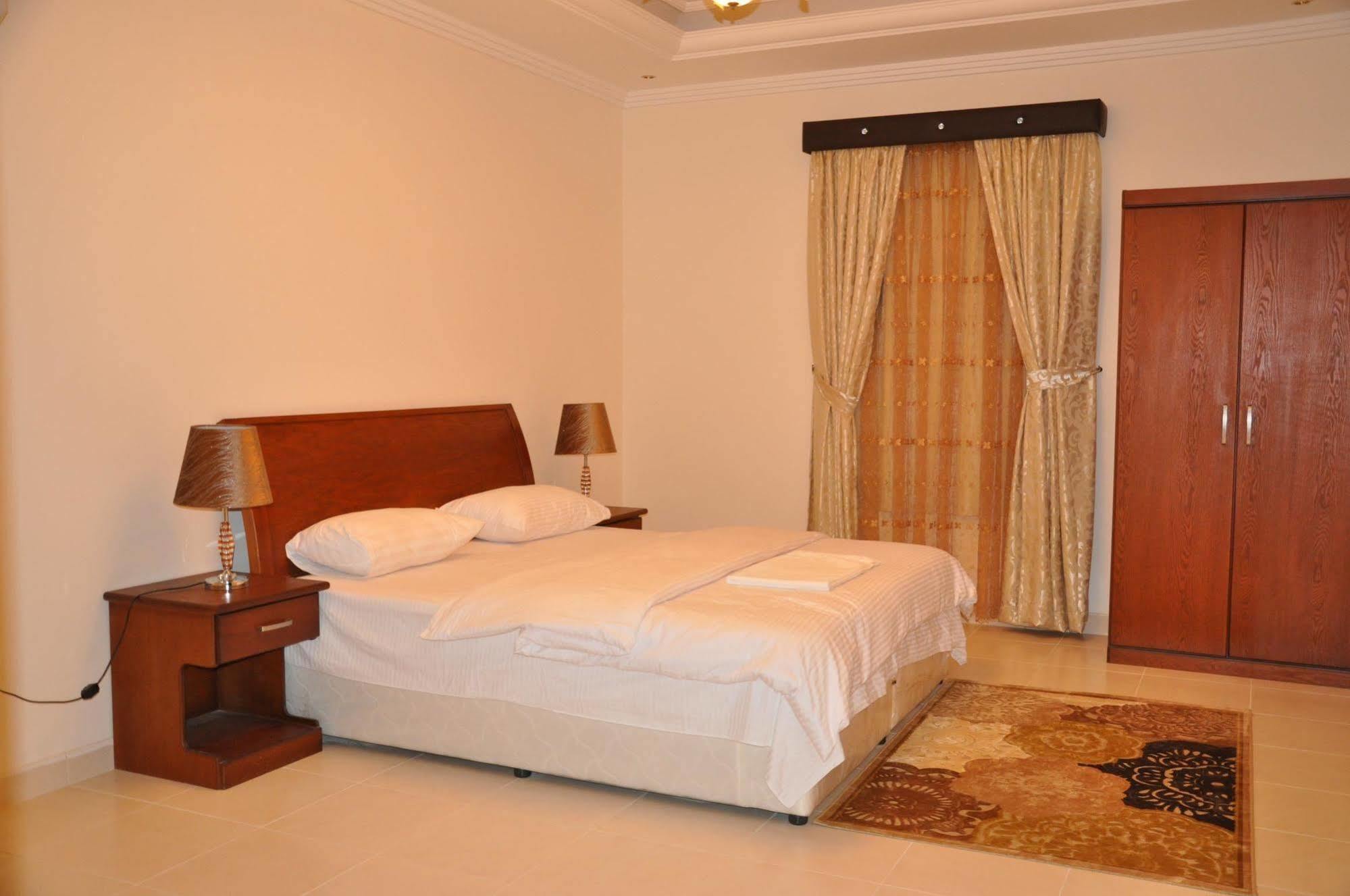 Towlan Hotel Suites 1 Riyadh Bagian luar foto